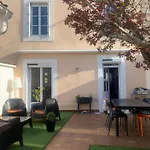 Villa Maison Complete Proche Circuit Centre 8 A 10 Personnes 4 2 Salle De Bain Le Mans