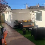 Maison Complete Proche Circuit Centre 8 A 10 Personnes 4 2 Salle De Bain Le Mans