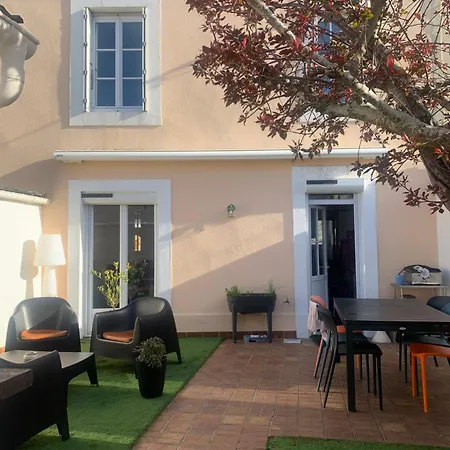 Willa Maison Complete Proche Circuit 24H Centre Ville 10 A 12 Personnes 5 Chambres 3 Salles De Bain Le Mans