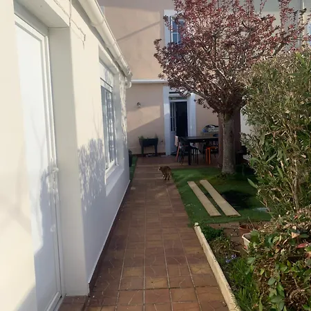 Maison Complete Proche Circuit 24H Centre Ville 10 A 12 Personnes 5 Chambres 3 Salles De Bain Le Mans
