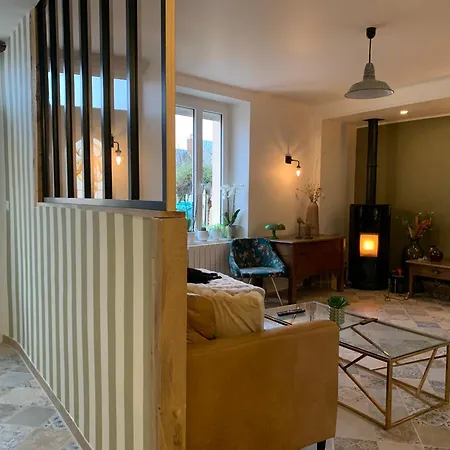 Maison Complete Proche Circuit 24H Centre Ville 10 A 12 Personnes 5 Chambres 3 Salles De Bain