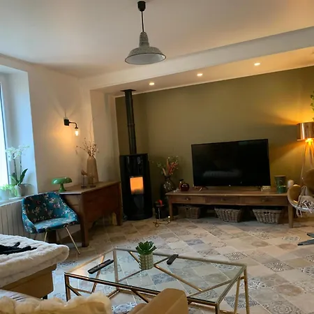 Villa Maison Complete Proche Circuit Centre 8 A 10 Personnes 4 2 Salle De Bain Le Mans