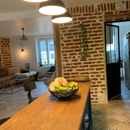 Maison Complete Proche Circuit Centre 8 A 10 Personnes 4 2 Salle De Bain Villa Le Mans