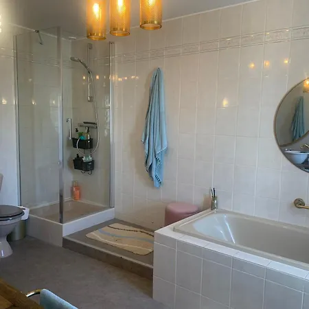 Maison Complete Proche Circuit Centre 8 A 10 Personnes 4 2 Salle De Bain