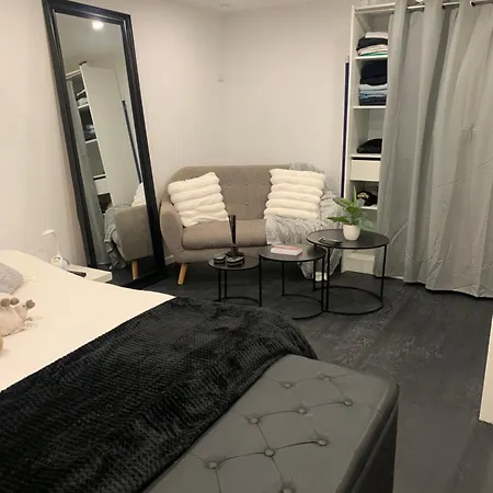 Villa Maison Complete Proche Circuit Centre 8 A 10 Personnes 4 2 Salle De Bain