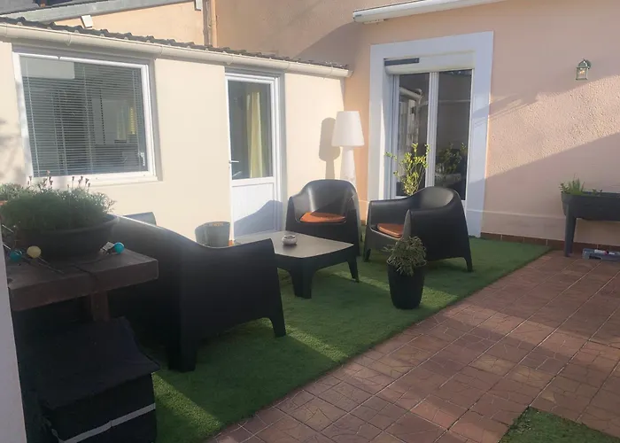 Villa Maison Complete Proche Circuit Centre 8 A 10 Personnes 4 2 Salle De Bain