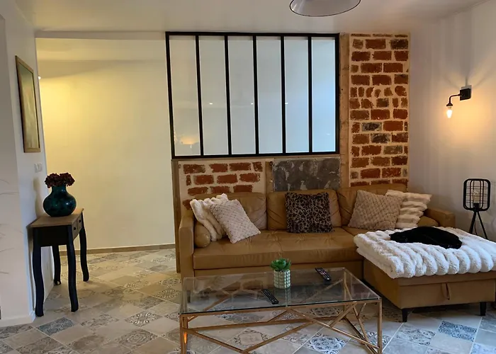 Maison Complete Proche Circuit Centre 8 A 10 Personnes 4 2 Salle De Bain *