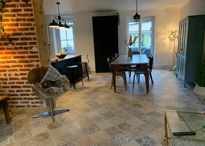 Maison Complete Proche Circuit Centre 8 A 10 Personnes 4 2 Salle De Bain * Le Mans