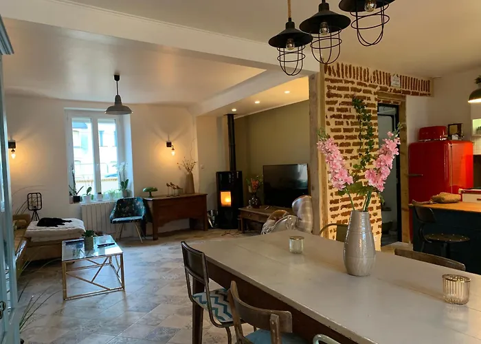 Maison Complete Proche Circuit Centre 8 A 10 Personnes 4 2 Salle De Bain * Le Mans