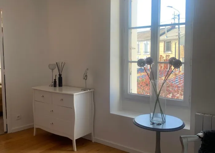 Villa Maison Complete Proche Circuit Centre 8 A 10 Personnes 4 2 Salle De Bain