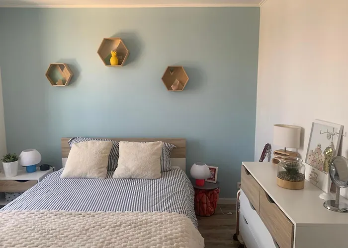 Maison Complete Proche Circuit Centre 8 A 10 Personnes 4 2 Salle De Bain Villa Le Mans