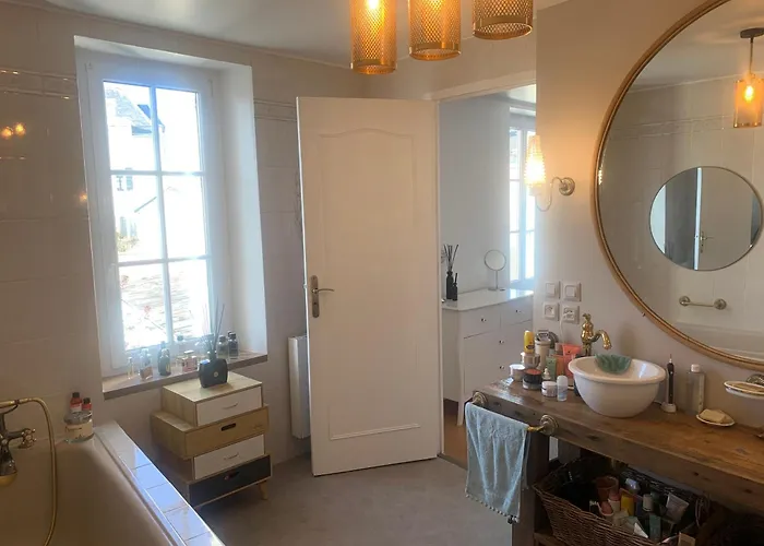 Villa Maison Complete Proche Circuit Centre 8 A 10 Personnes 4 2 Salle De Bain