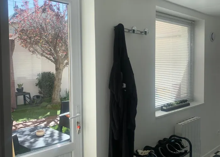 Maison Complete Proche Circuit Centre 8 A 10 Personnes 4 2 Salle De Bain Villa Le Mans